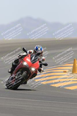 media/May-14-2023-SoCal Trackdays (Sun) [[024eb53b40]]/Turn 12 (1145am)/